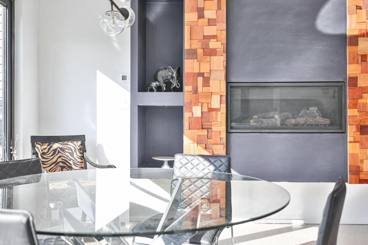 New Modern 1400 Sq Ft Coach House Near Everything Toronto Exterior foto